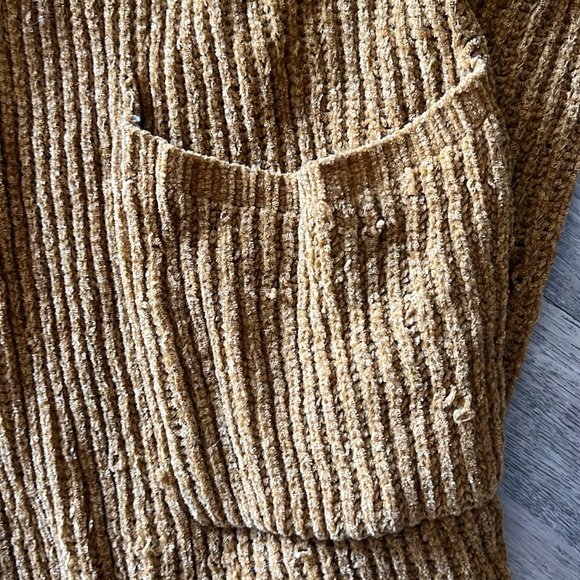 Knee Length Mustard Yellow Knit Cardigan Oversized - Picture 4 of 5